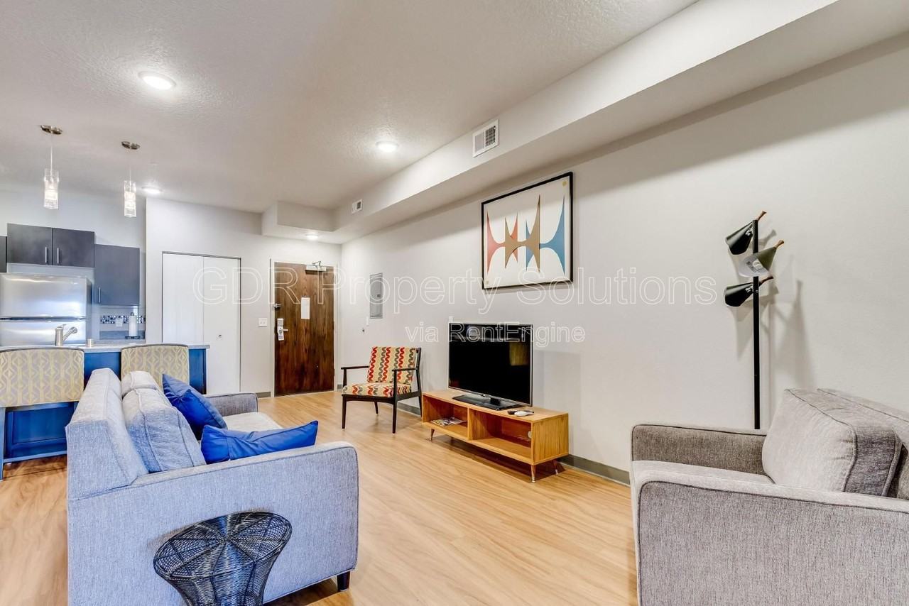 950 4th St Nw #203 - Photo 4 of 24