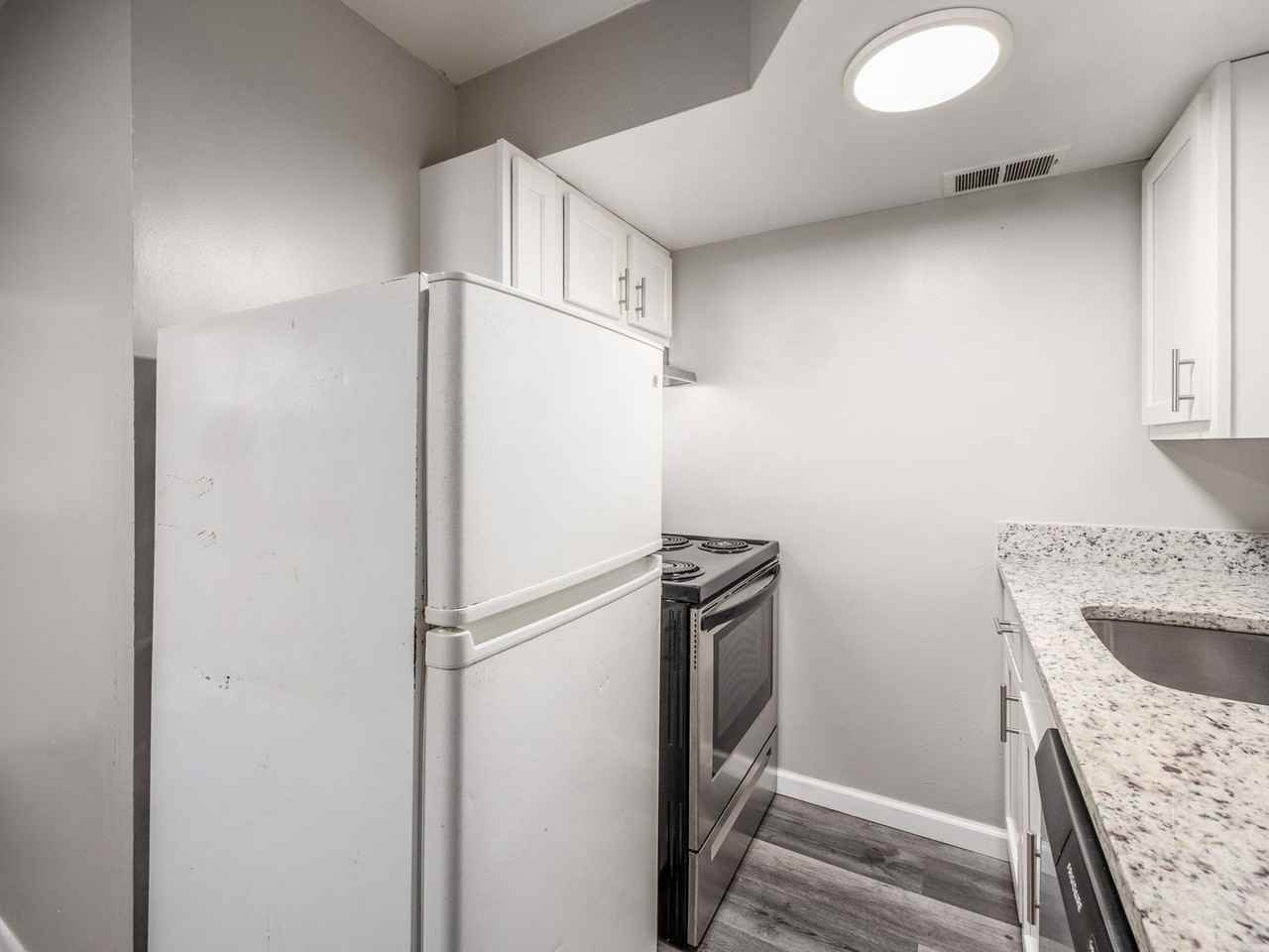 70 W 8th Ave #C1 - Photo 5 of 18