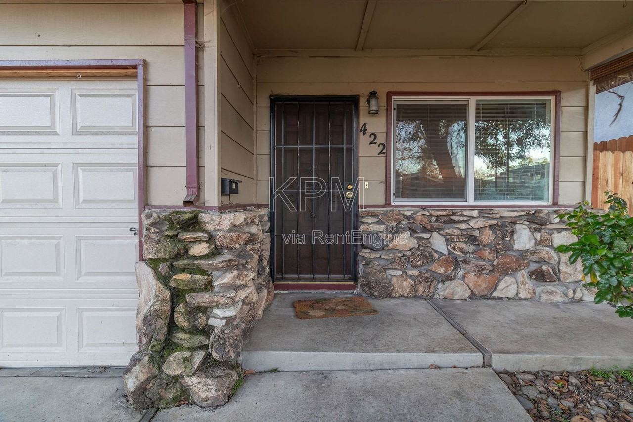 422 Felton Way - Photo 2 of 19