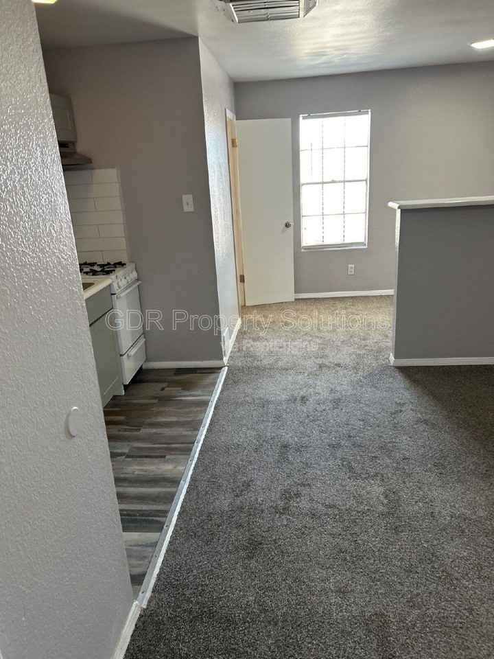 401 14th St Nw #37 - Photo 6 of 16