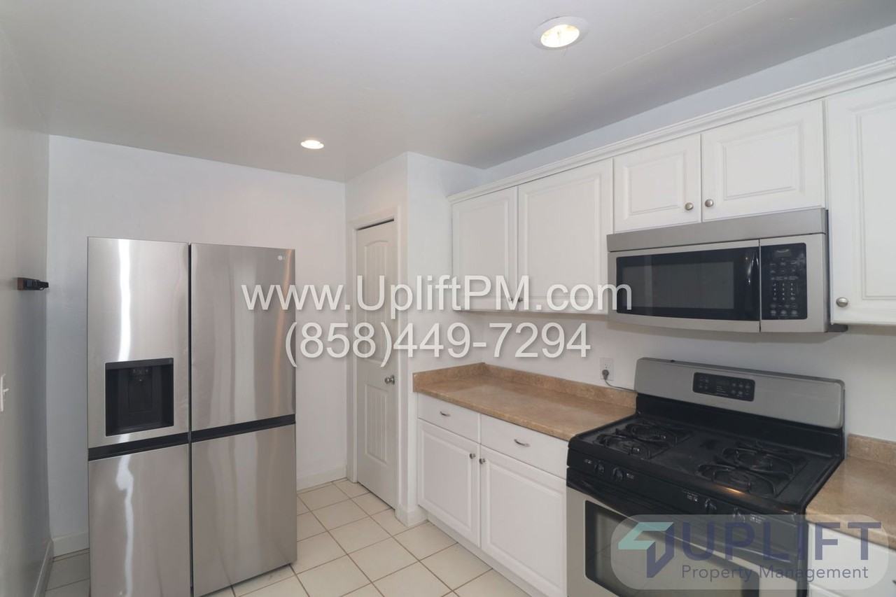 1831 Lilac Rd - Photo 7 of 18