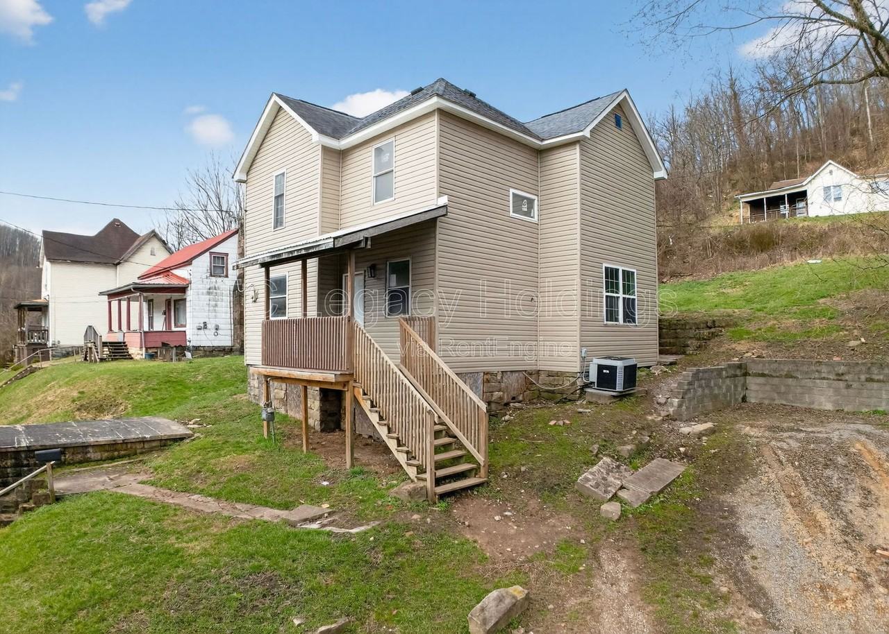 45 Lincoln St - Photo 5 of 36