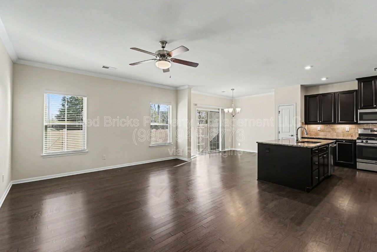 11007 Discovery Dr Nw - Photo 6 of 36