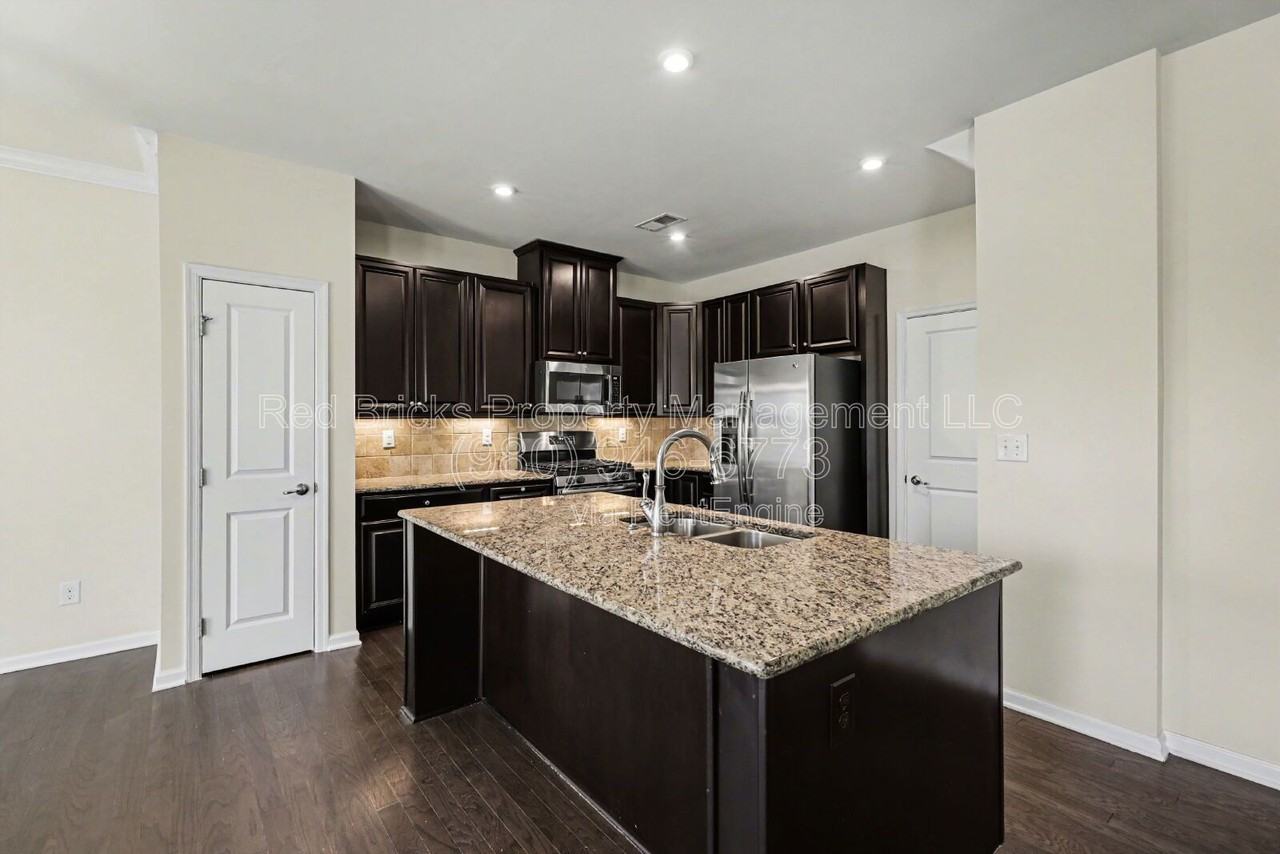 11007 Discovery Dr Nw - Photo 7 of 36