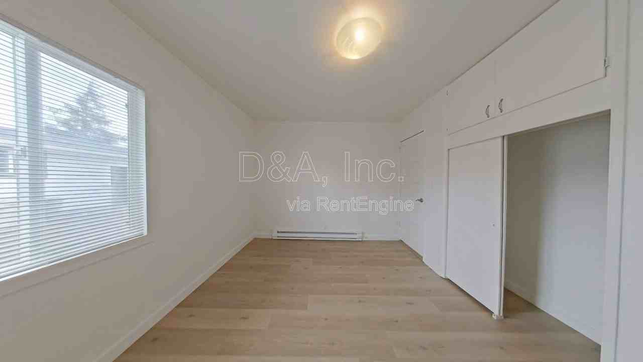 928 Nw Sequoia Ave - Photo 4 of 7