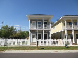 featured image of 716 W Intendencia St