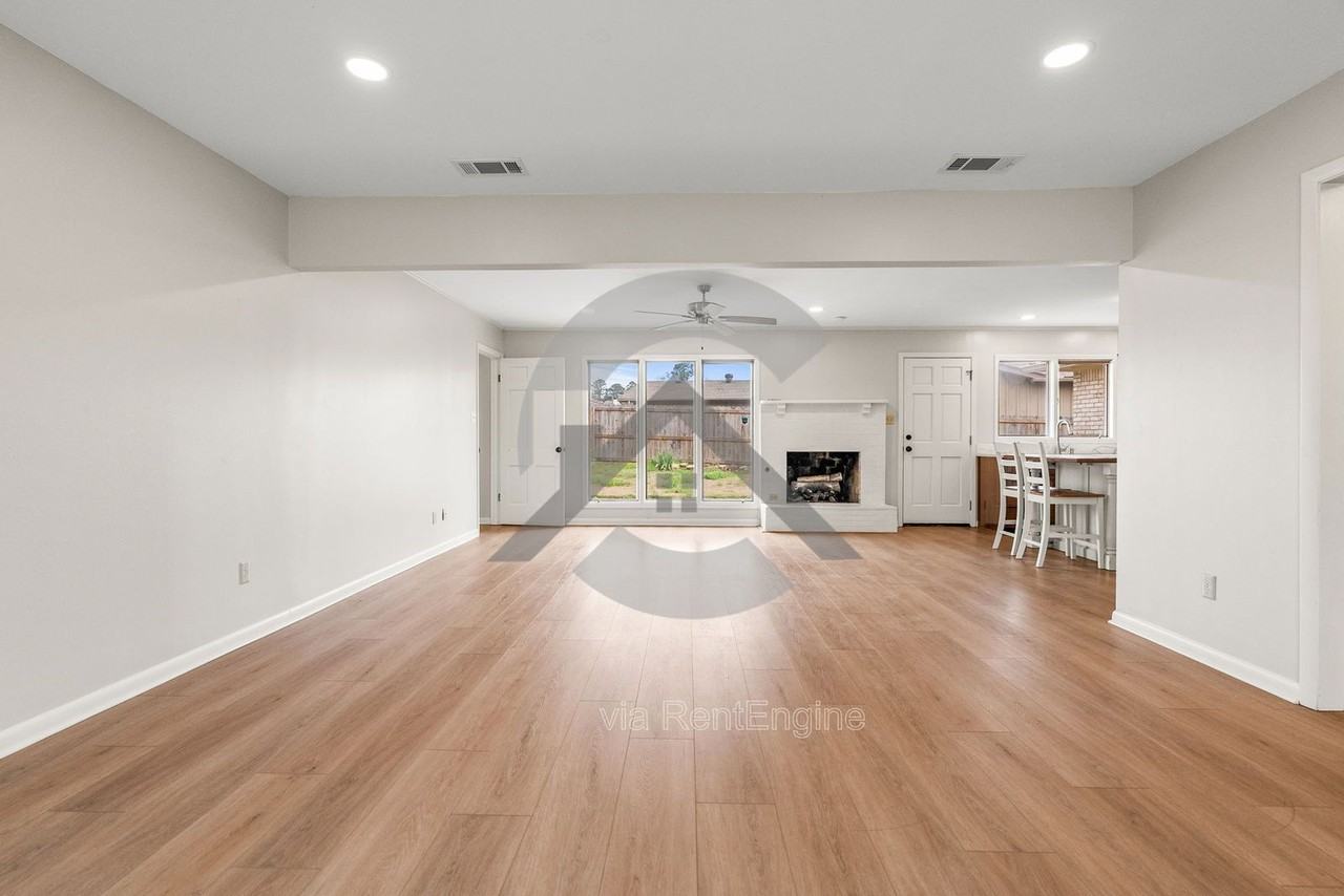 9812 Coppersmith Ln - Photo 3 of 21