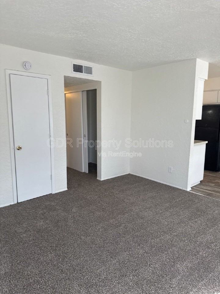 128 General Arnold St Ne #3 - Photo 4 of 6