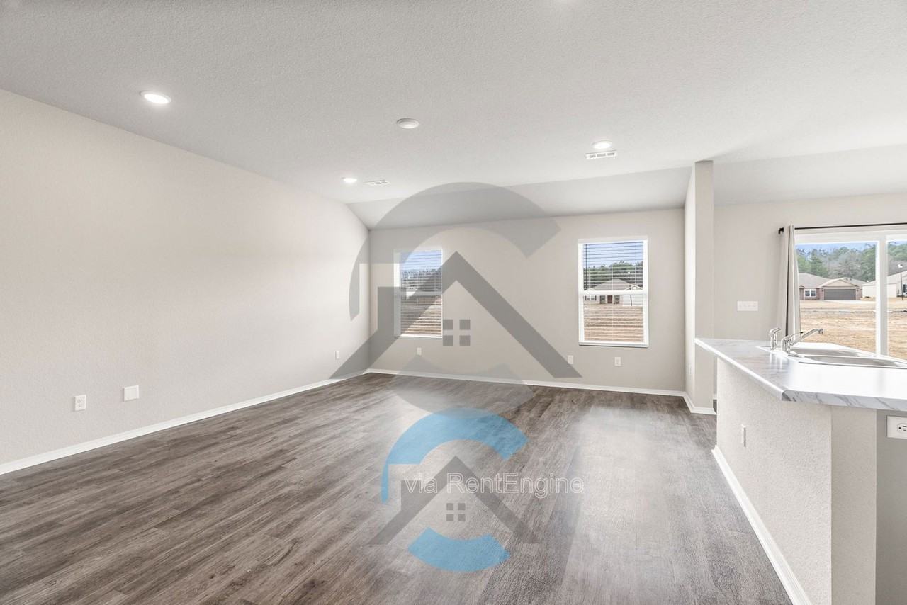 1295 Cowbell St - Photo 2 of 11