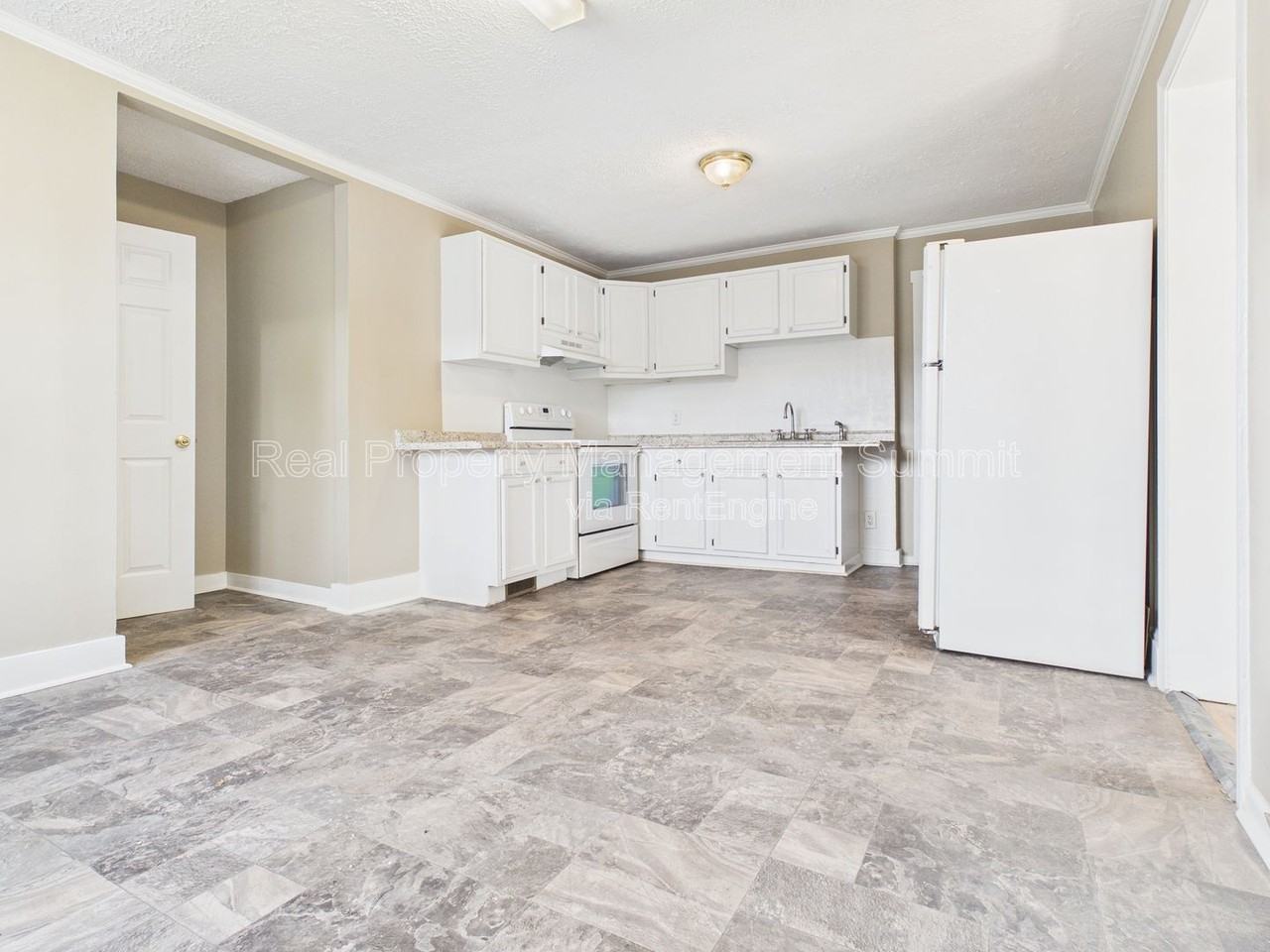 2501 N Augusta St #2 - Photo 2 of 14
