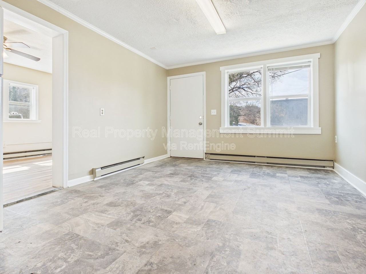2501 N Augusta St #2 - Photo 6 of 14