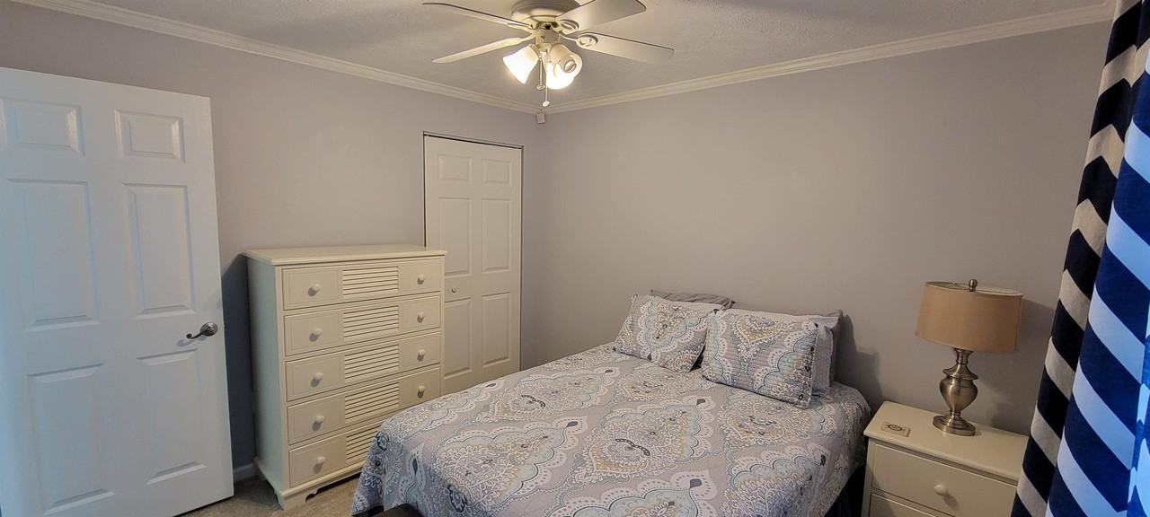 525 White River Dr - Photo 4 of 8