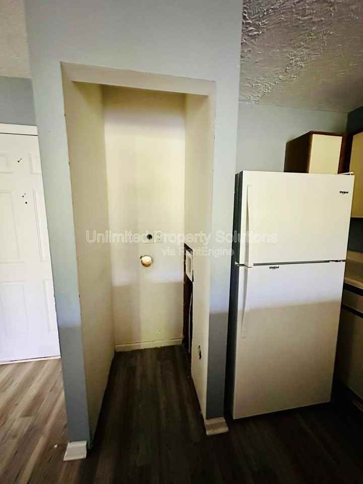 205 Sunn Aire Ct #B - Photo 3 of 14