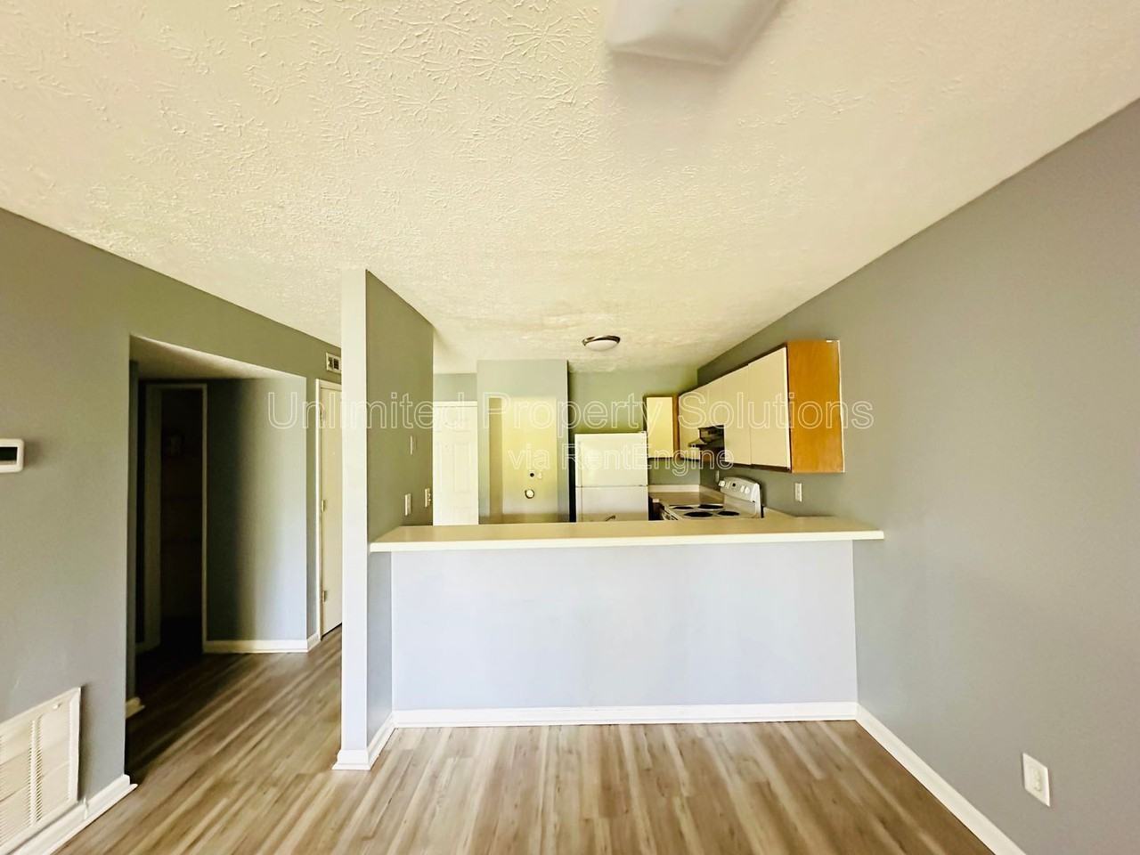 205 Sunn Aire Ct #B - Photo 4 of 14