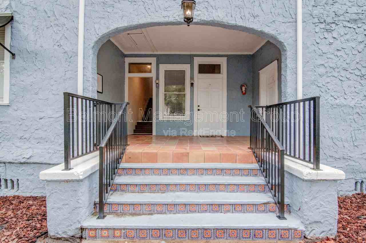 611 S Park Ave #5 - Photo 3 of 19