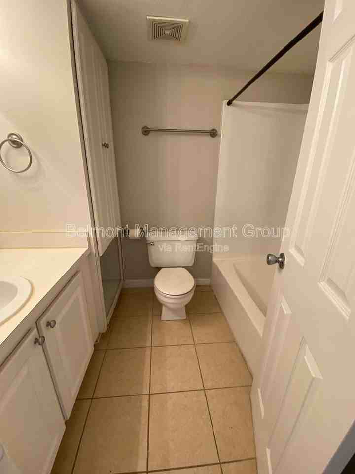 126 Blue Point Way - Photo 5 of 9