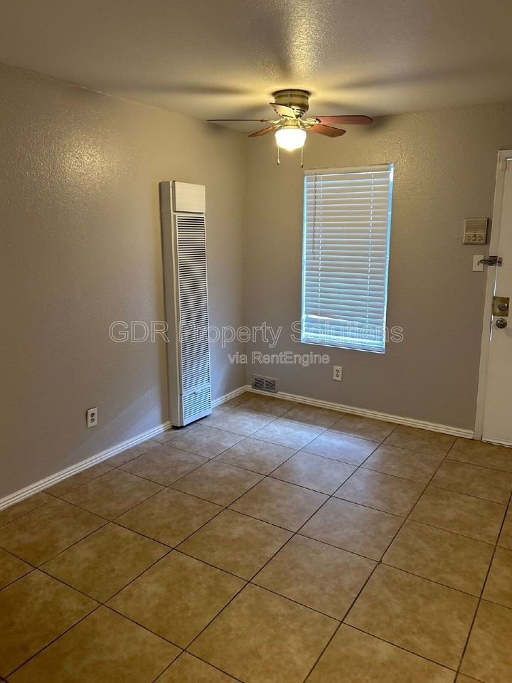 401 14th St Nw #17 - Photo 7 of 18