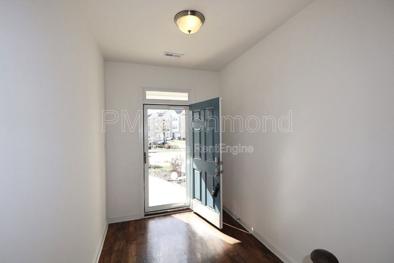 12005 Rubystone Dr - Photo 3 of 37