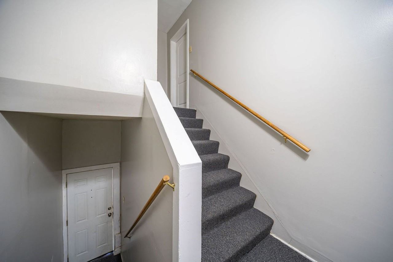 1298 N 5th St - Photo 3 of 11