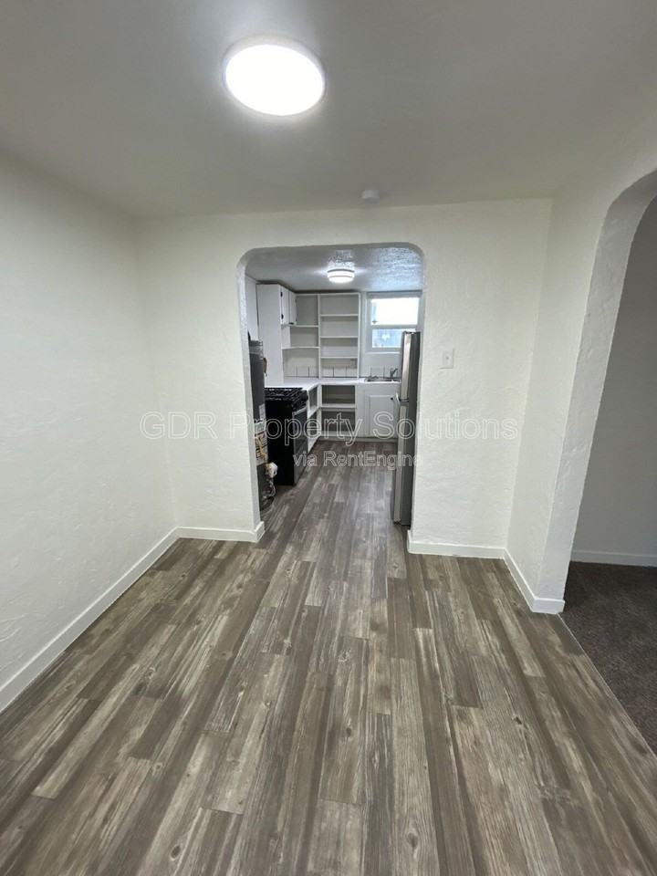 3219 Burton Ave Se #1-2 - Photo 5 of 21