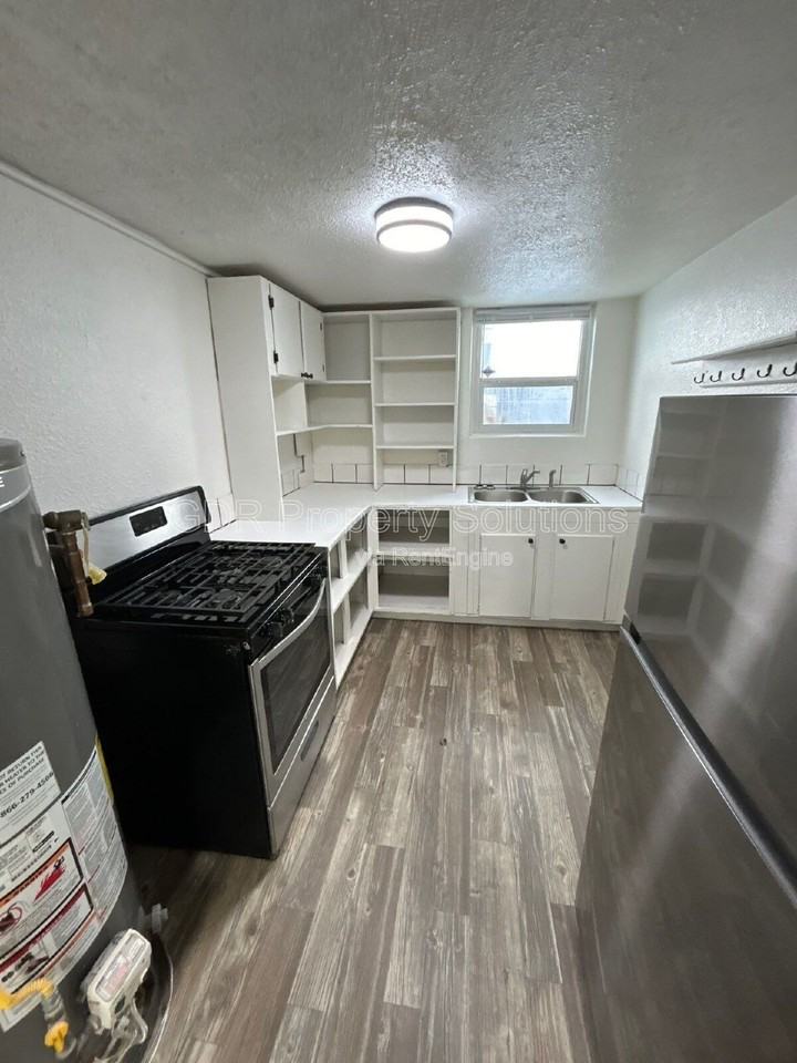 3219 Burton Ave Se #1-2 - Photo 6 of 21