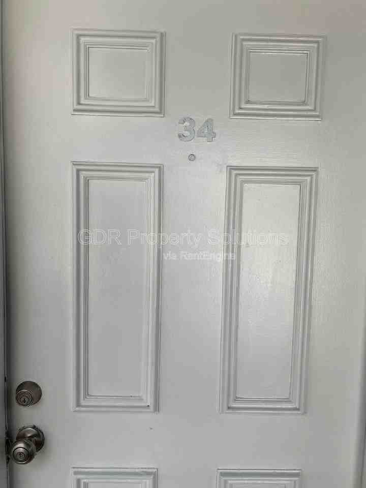 401 14th St Nw #34 - Photo 4 of 20