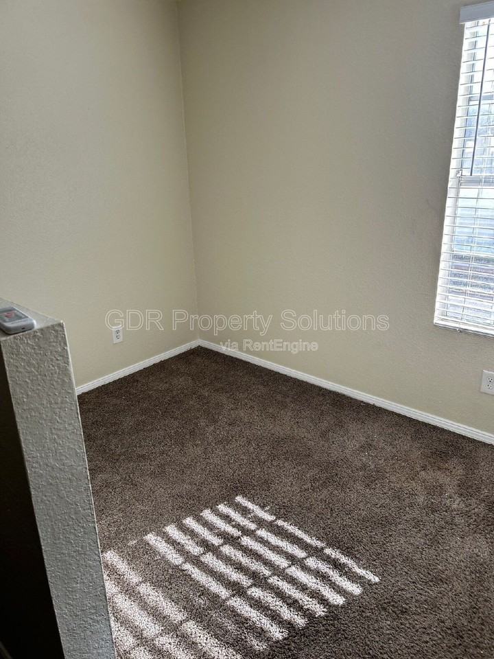 401 14th St Nw #34 - Photo 7 of 20