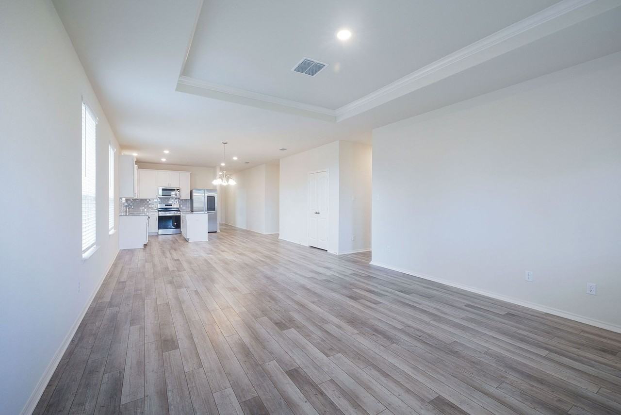 181 Sugarberry Dr - Photo 4 of 47