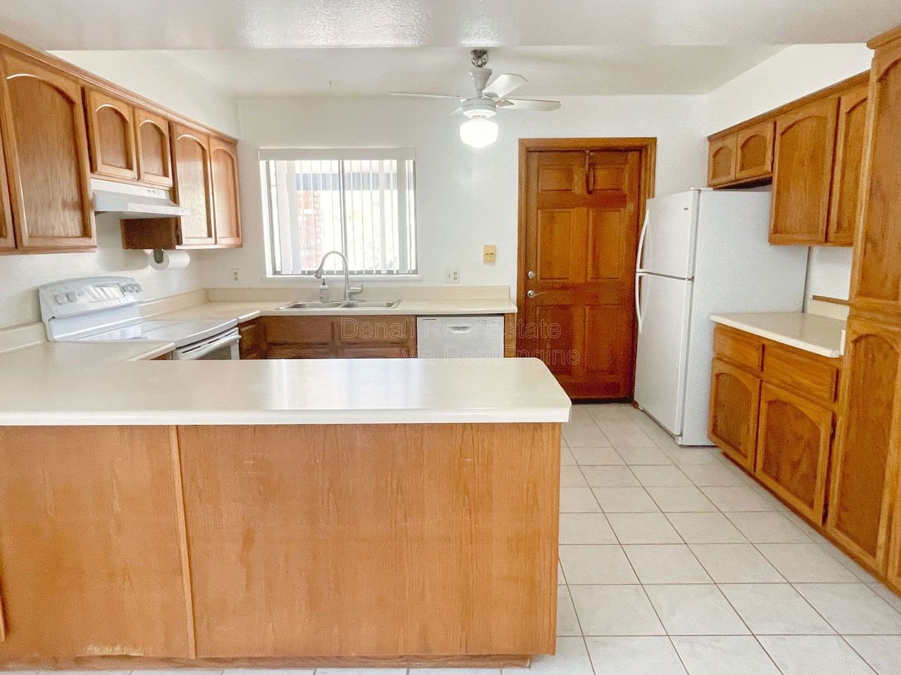 35424 N 15th Ave - Photo 7 of 23