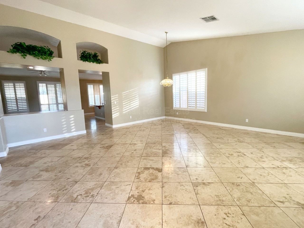 2260 W Megan St - Photo 4 of 31