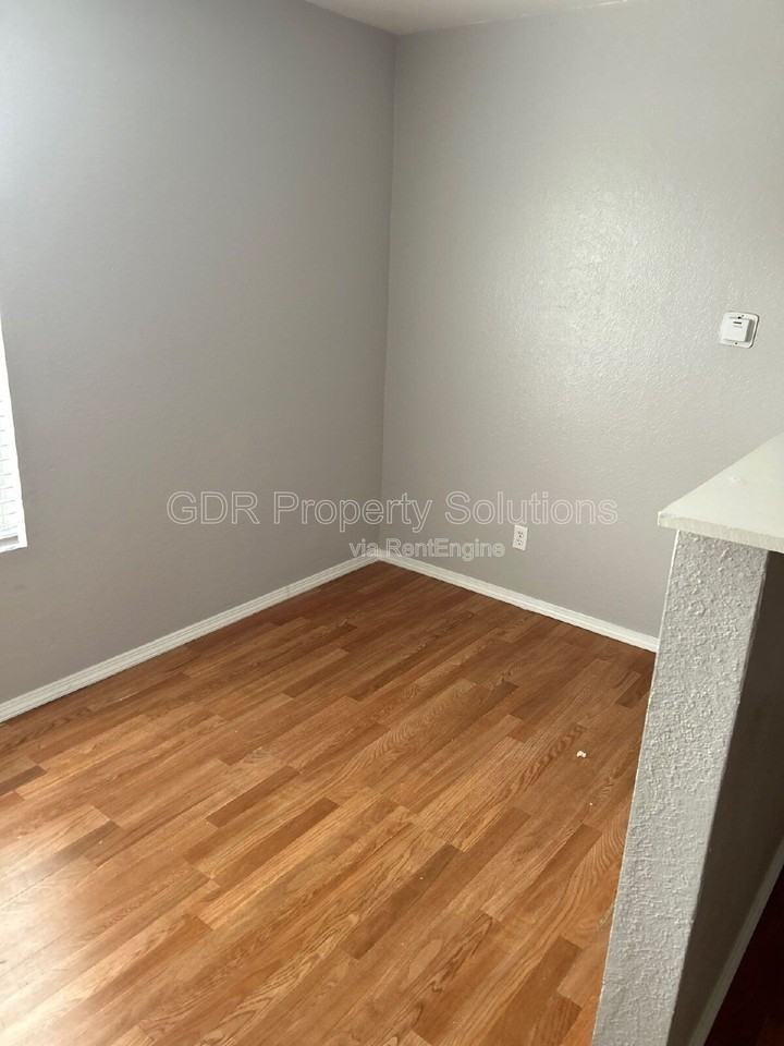 401 14th St Nw #33 - Photo 6 of 19