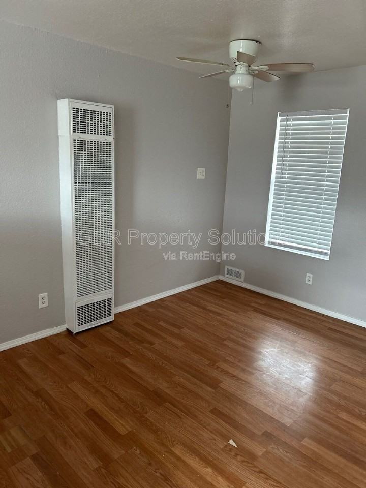 401 14th St Nw #33 - Photo 7 of 19