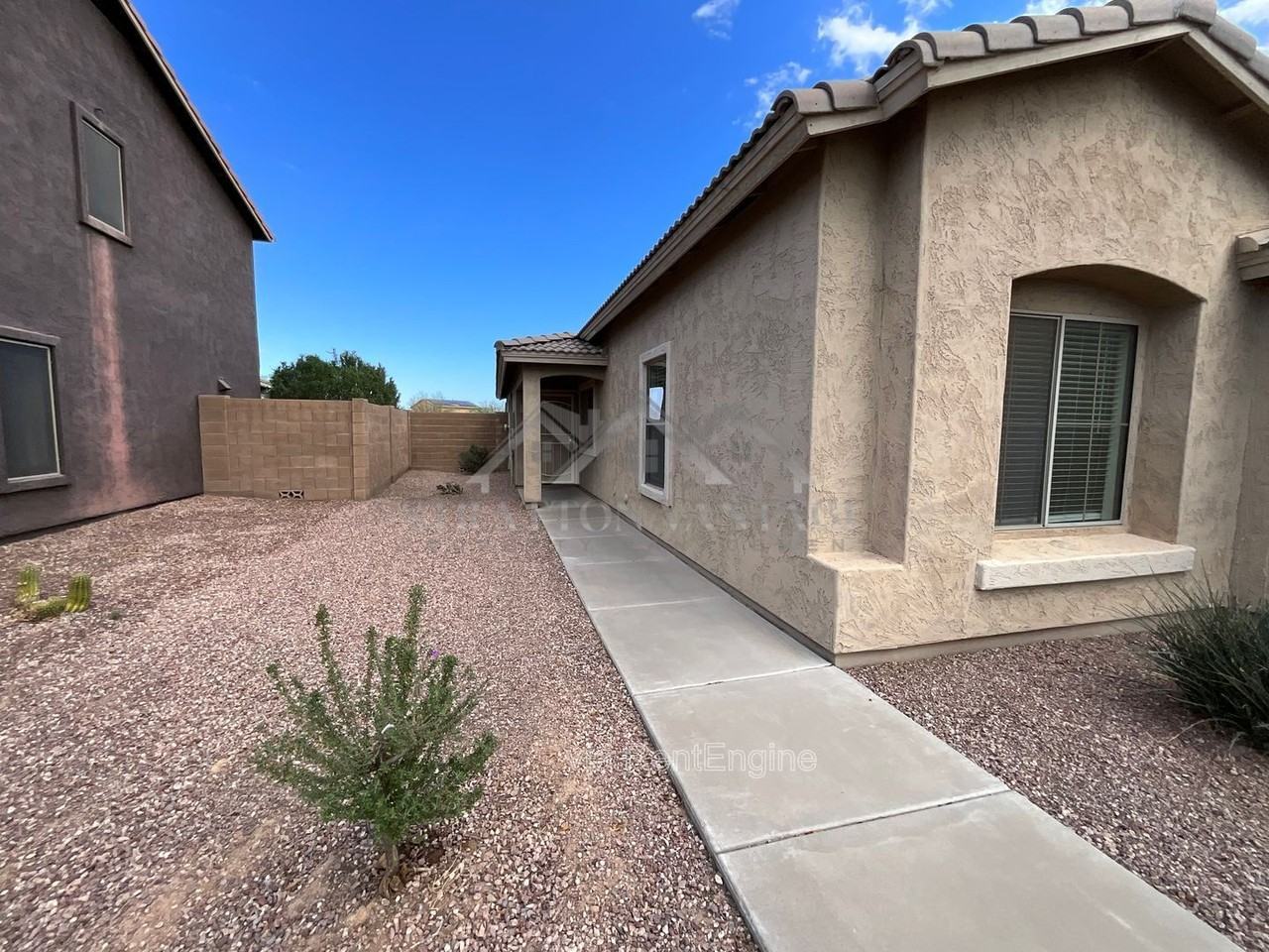25654 W Satellite Ln - Photo 4 of 50
