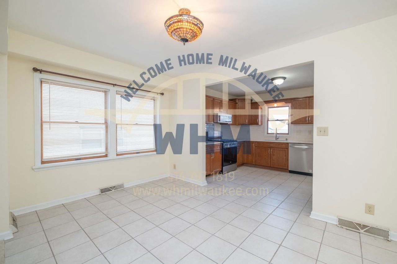 3609 N Murray Ave - Photo 3 of 14