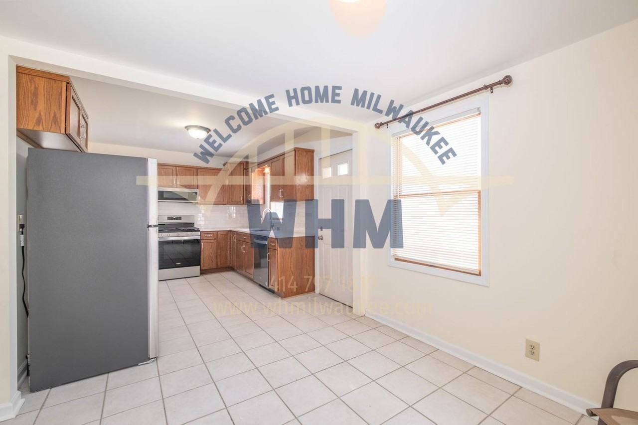 3609 N Murray Ave - Photo 4 of 14