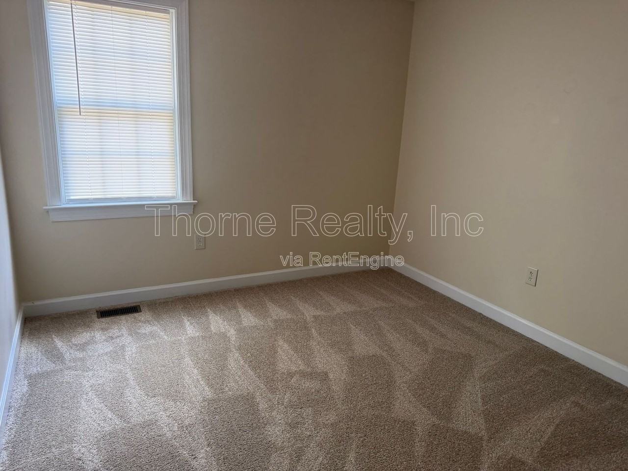 1101 Raccoon Branch Rd - Photo 5 of 11