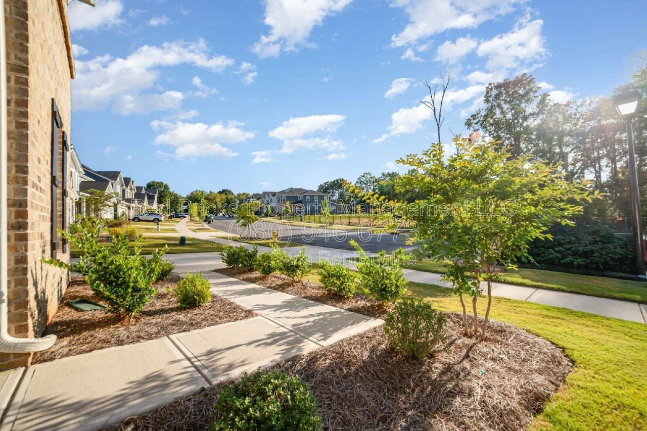 9282 Moss Plantation Ave Nw - Photo 6 of 36