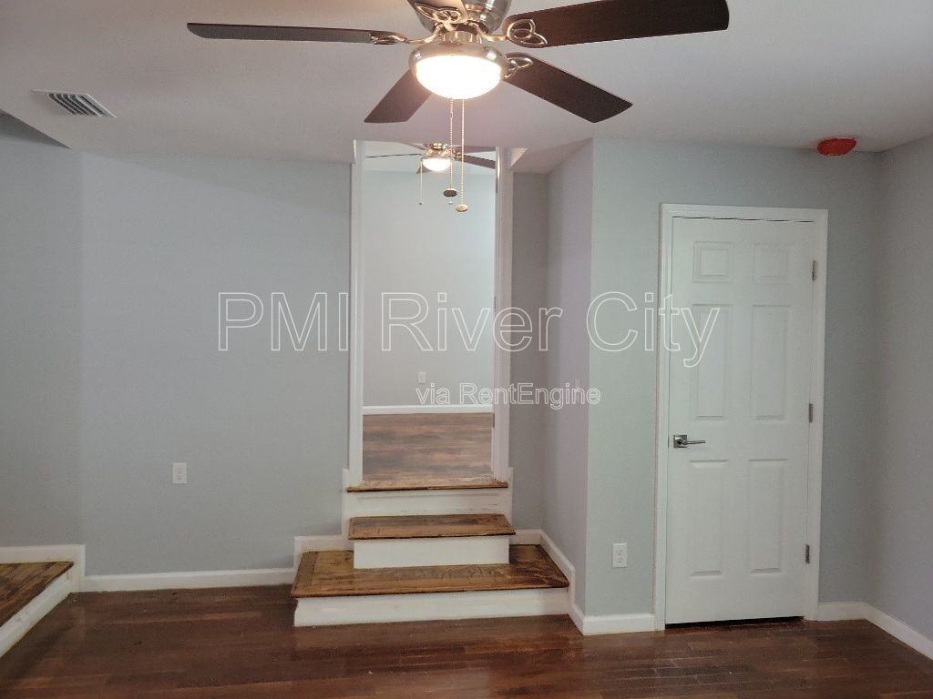 1356 River Hills Cir E - Photo 7 of 24