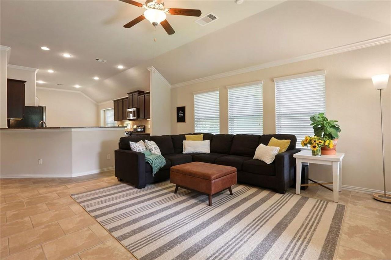 31730 Chapel Rock Ln - Photo 3 of 37