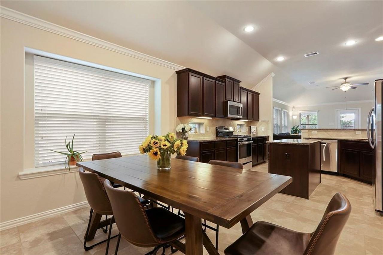 31730 Chapel Rock Ln - Photo 5 of 37