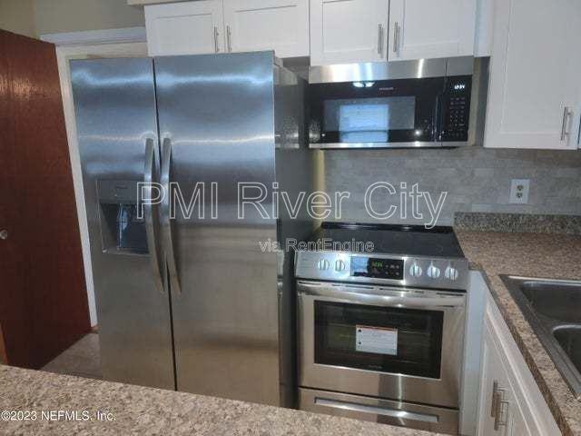 7819 Lisa Dr E - Photo 7 of 17