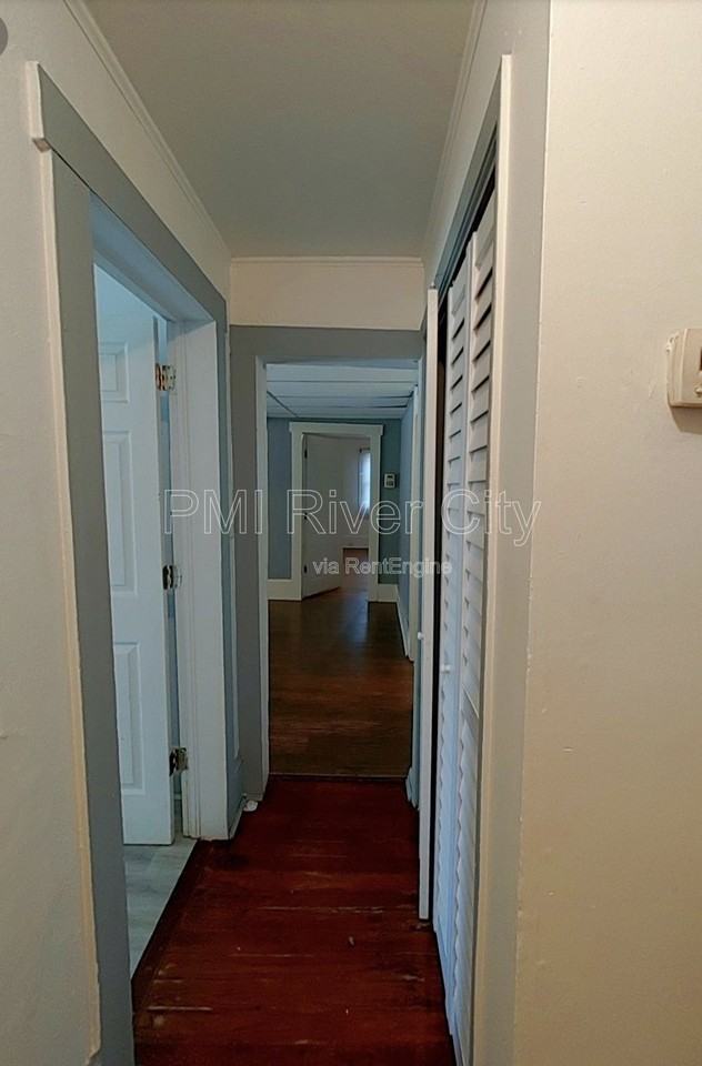 453 Arlington Rd N - Photo 7 of 12