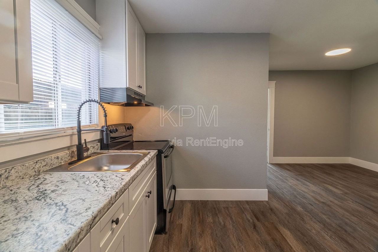 2120 Monte Diablo Ave - Photo 5 of 15