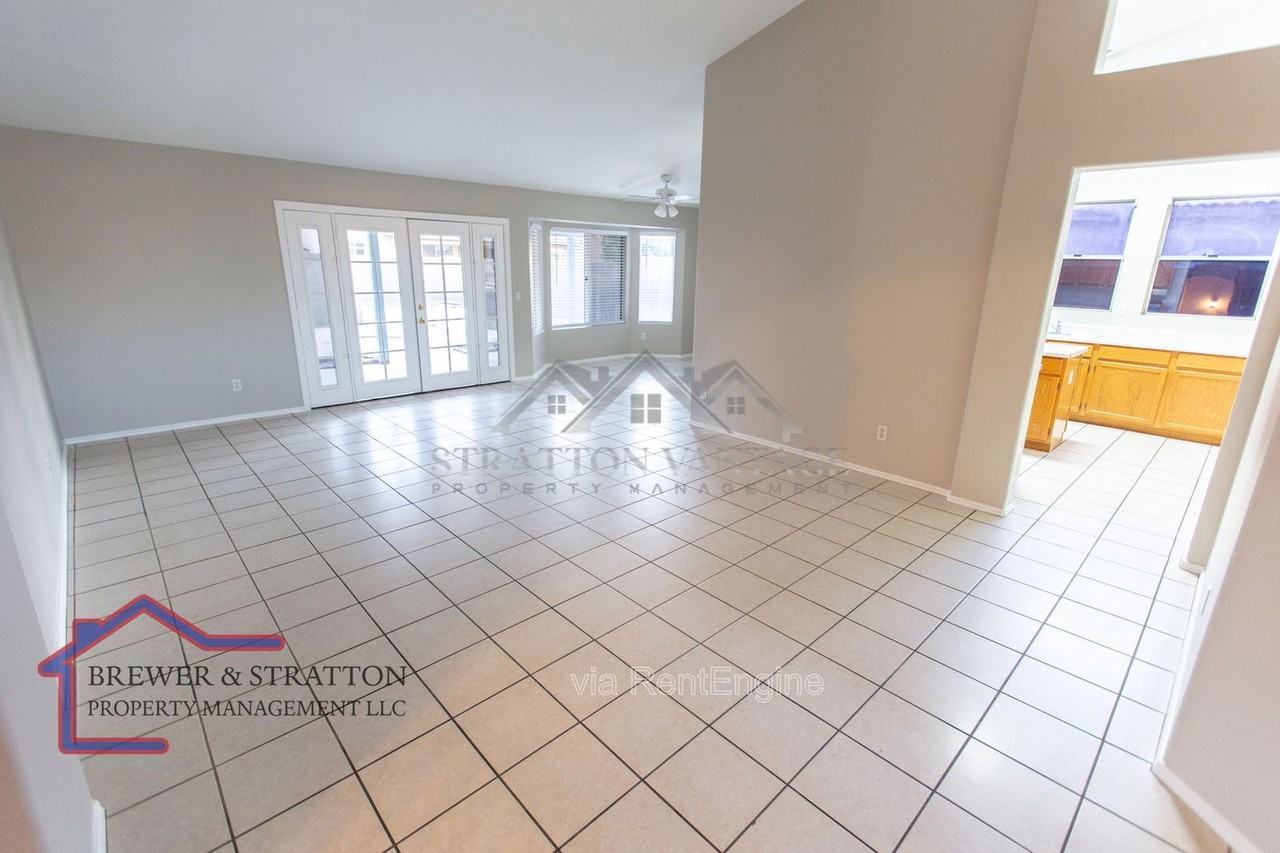 1431 E Encinas Ave - Photo 6 of 50