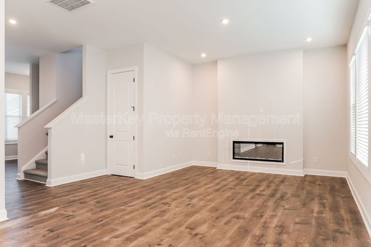 360 Murray Grey Ln - Photo 2 of 30