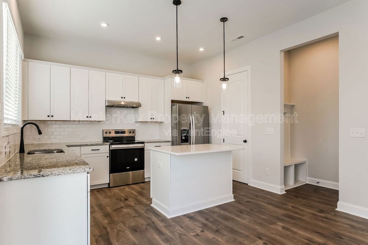 360 Murray Grey Ln - Photo 7 of 30