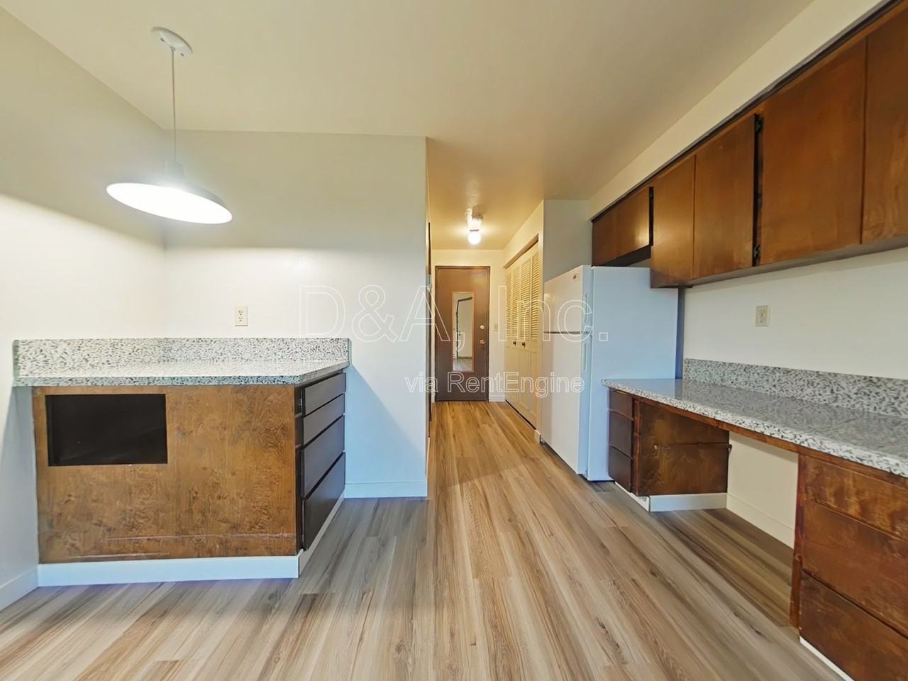 697 Jefferson St Se #10 - Photo 4 of 8