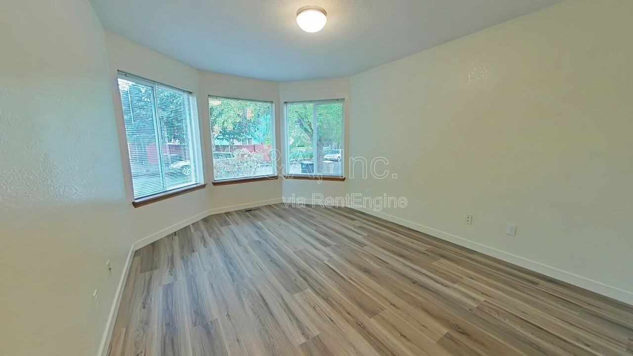 163 Se Partridge Dr - Photo 6 of 13