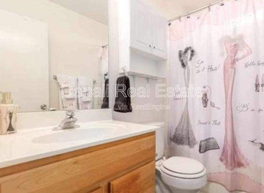 18404 N 147th Dr - Photo 5 of 10