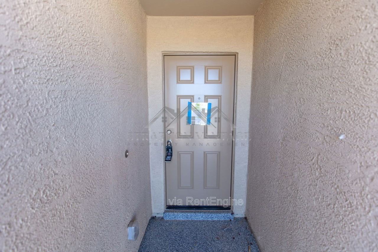 3510 N Mateo Dr - Photo 5 of 43